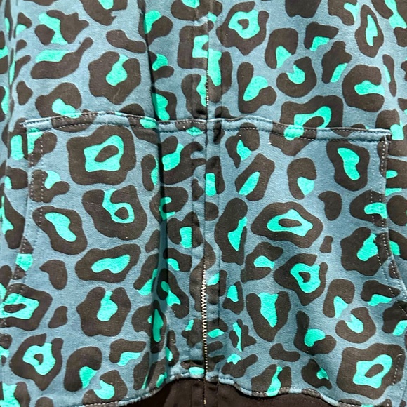 EUC Wrangler Retro Teal & Black Cheetah Hooded Jacket - Picture 13 of 15